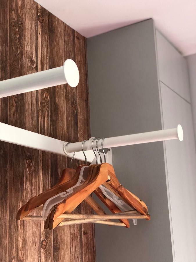 Pomegranade Luxury Apartment, Feels Like Home أليكسانثيربوليس المظهر الخارجي الصورة